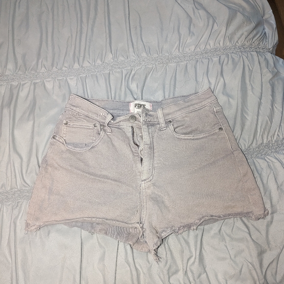 PINK shorts - Picture 3 of 5